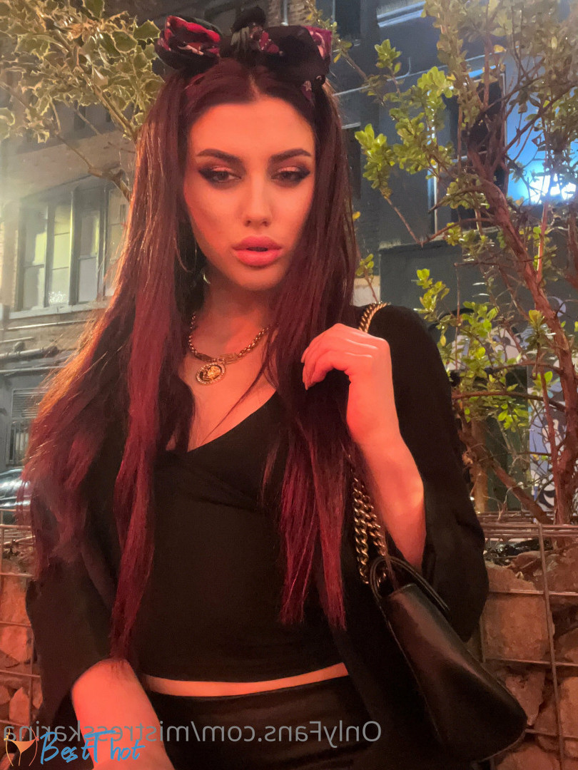 Photo by mistresskarina published on December 25,2024 06:10:13 - BestThots