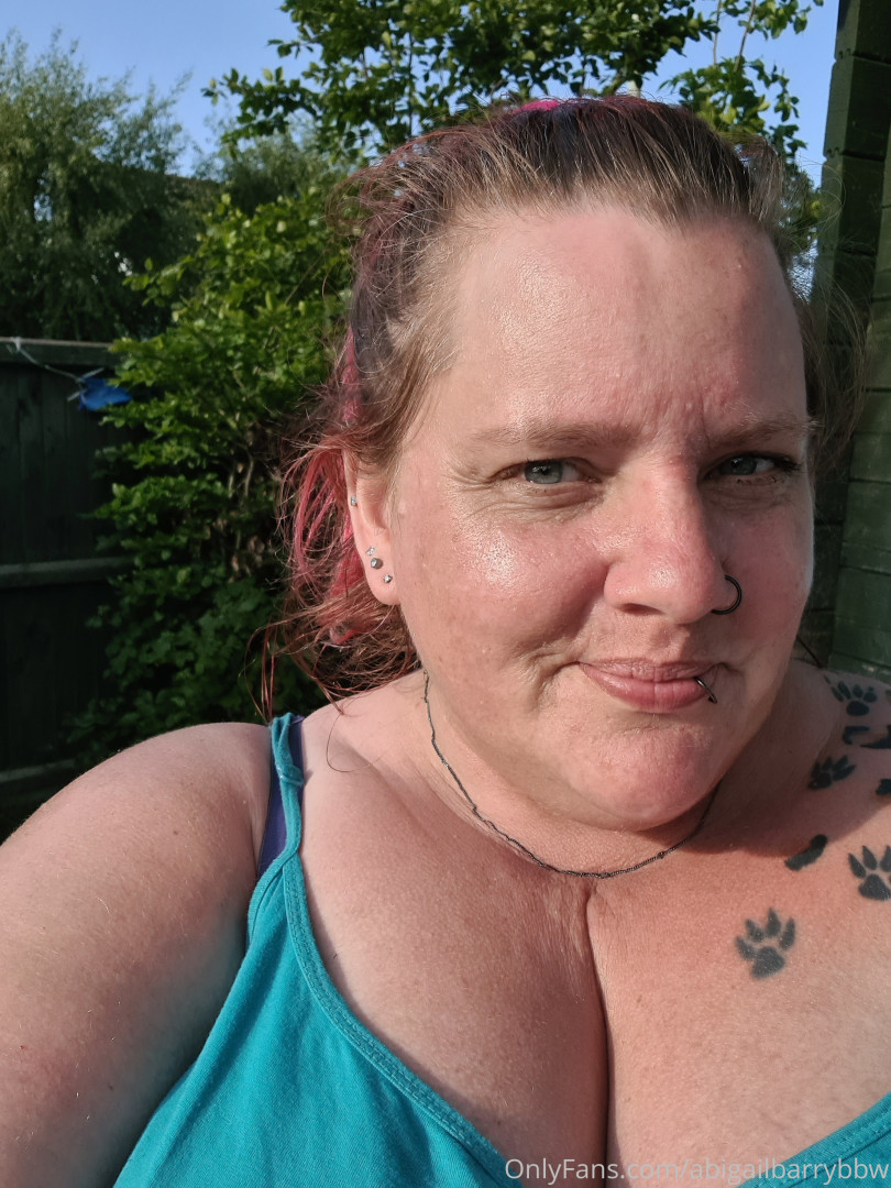 Photo by abigailbarrybbw published on November 20,2023 09:52:02 - BestThots