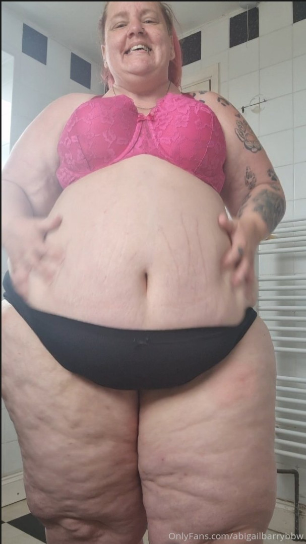 Photo by abigailbarrybbw published on November 20,2023 09:52:39 - BestThots