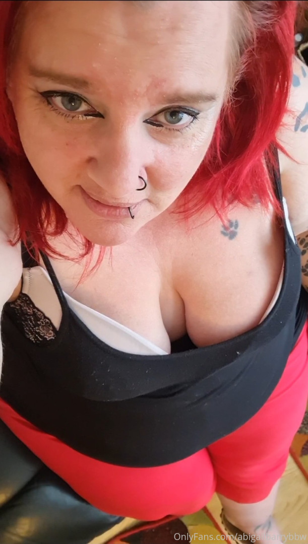 Photo by abigailbarrybbw published on November 20,2023 09:52:57 - BestThots