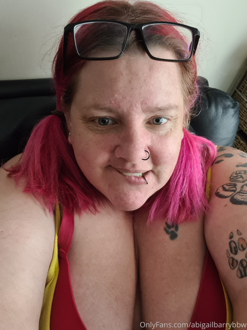 Photo by abigailbarrybbw published on November 20,2023 09:53:01 - BestThots