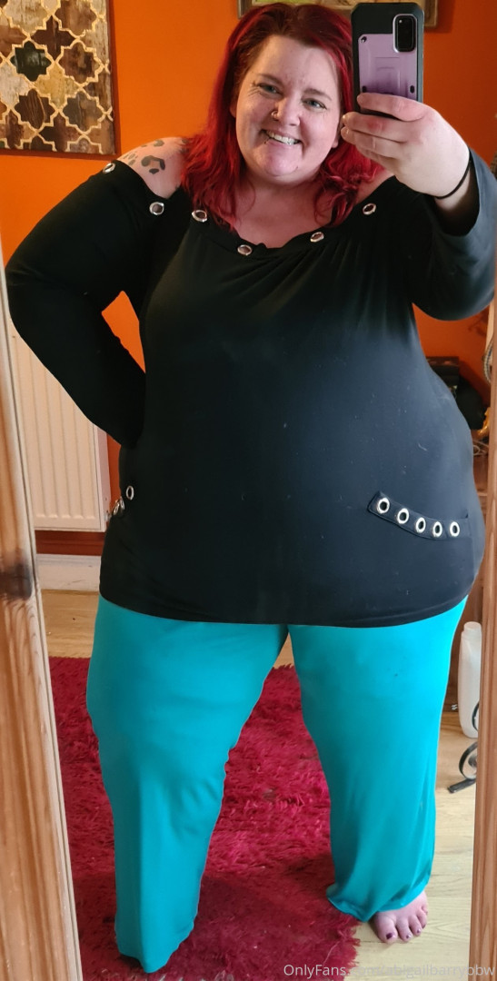 Photo by abigailbarrybbw published on November 20,2023 09:53:25 - BestThots