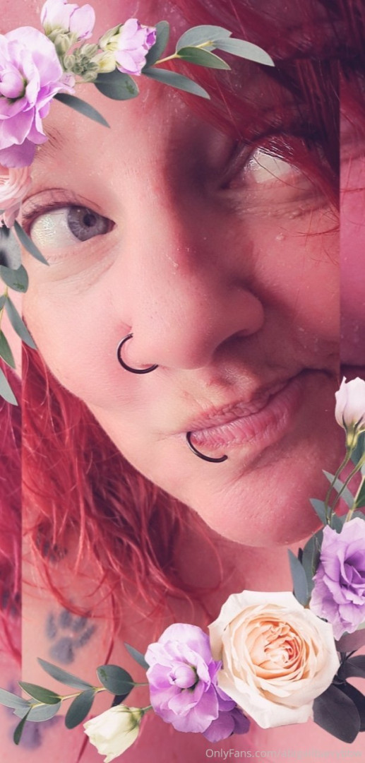 Photo by abigailbarrybbw published on November 20,2023 09:53:26 - BestThots