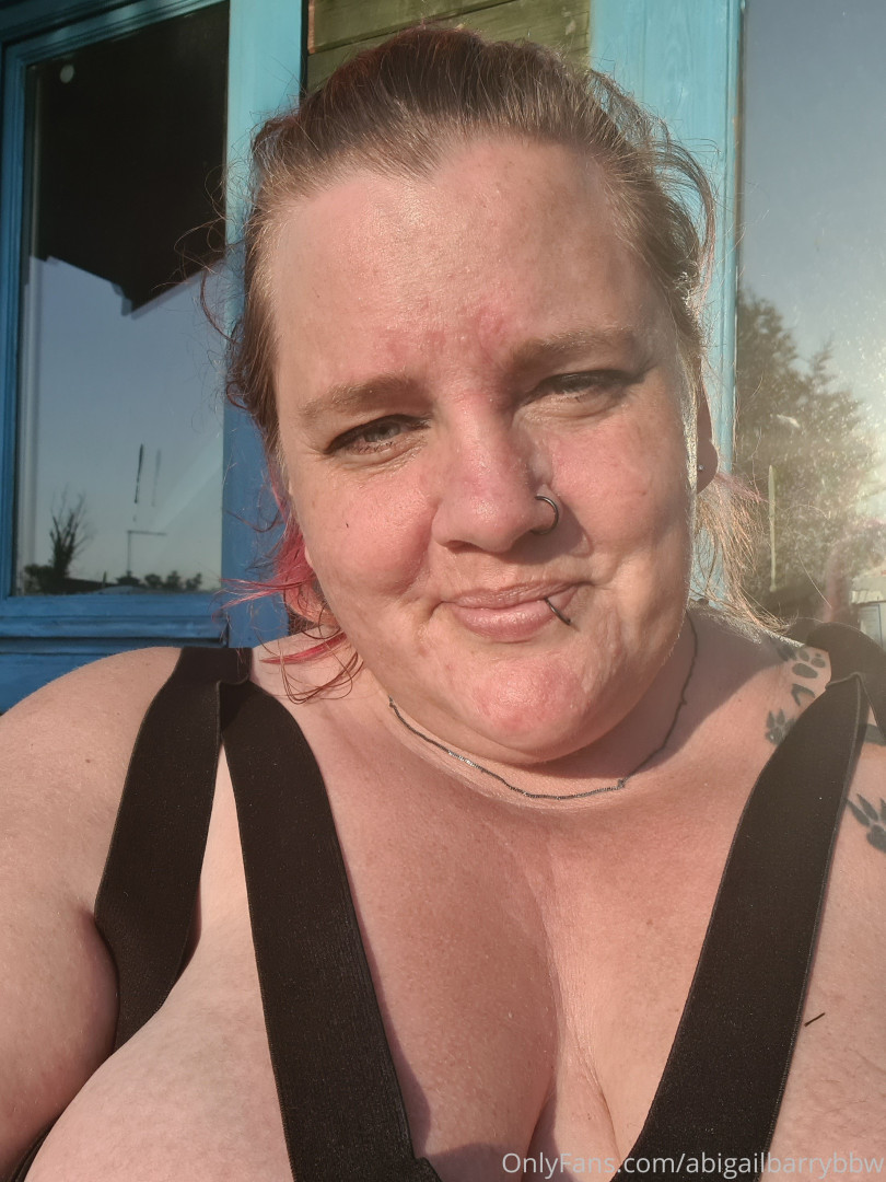 Photo by abigailbarrybbw published on November 20,2023 09:53:49 - BestThots