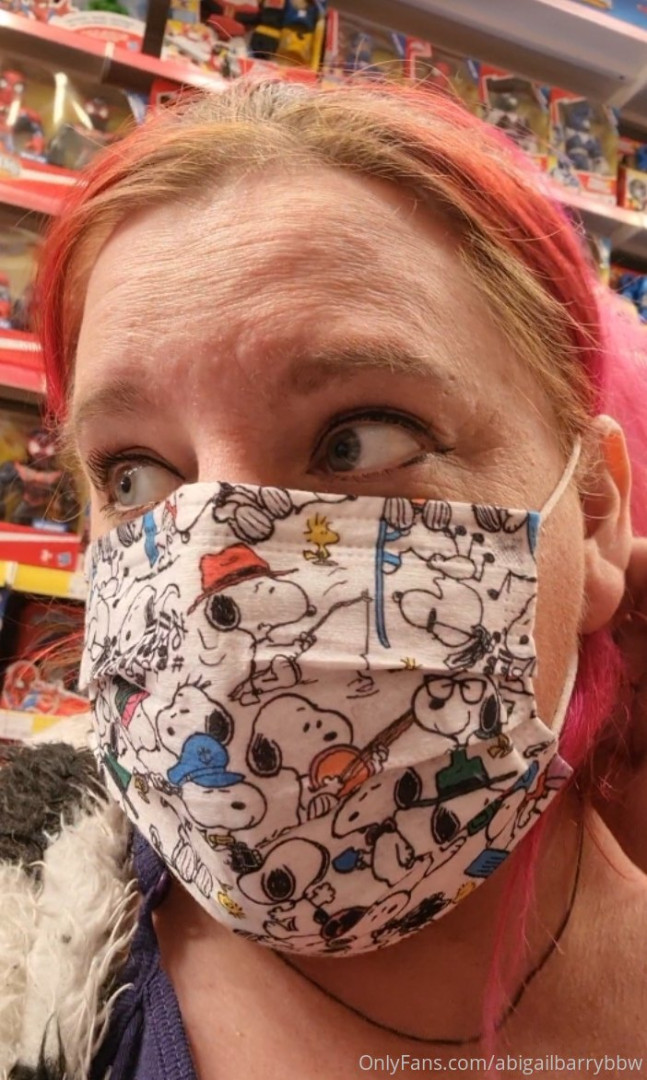 Photo by abigailbarrybbw published on November 20,2023 09:54:02 - BestThots