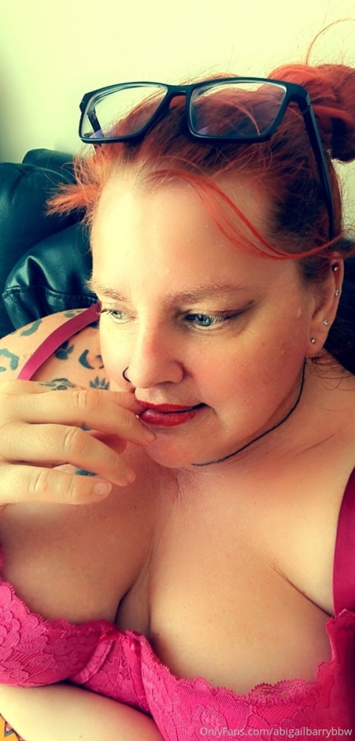 Photo by abigailbarrybbw published on November 20,2023 09:54:14 - BestThots