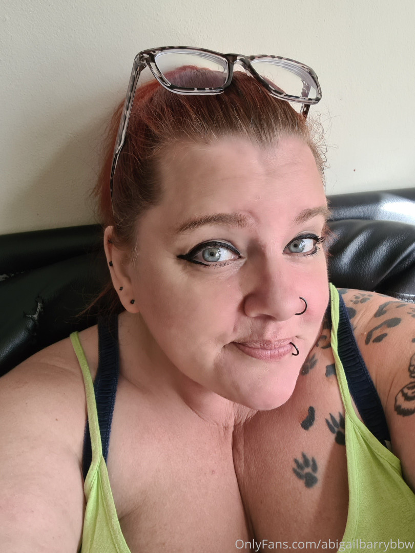 Photo by abigailbarrybbw published on November 20,2023 09:54:26 - BestThots