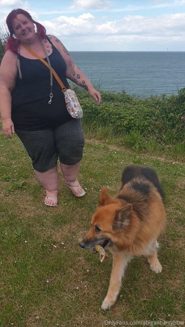 Photo by abigailbarrybbw published on November 20,2023 09:54:40 - BestThots