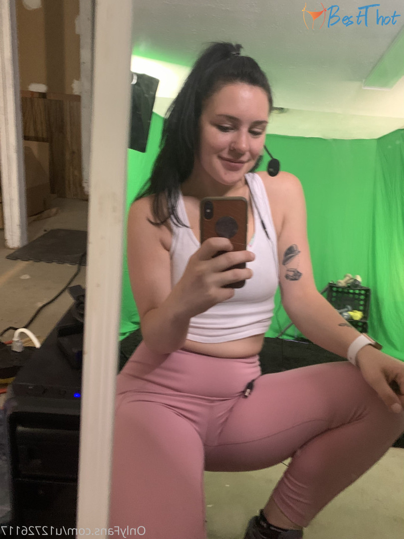 Photo by lilithsage69 published on December 22,2024 08:09:50 - BestThots