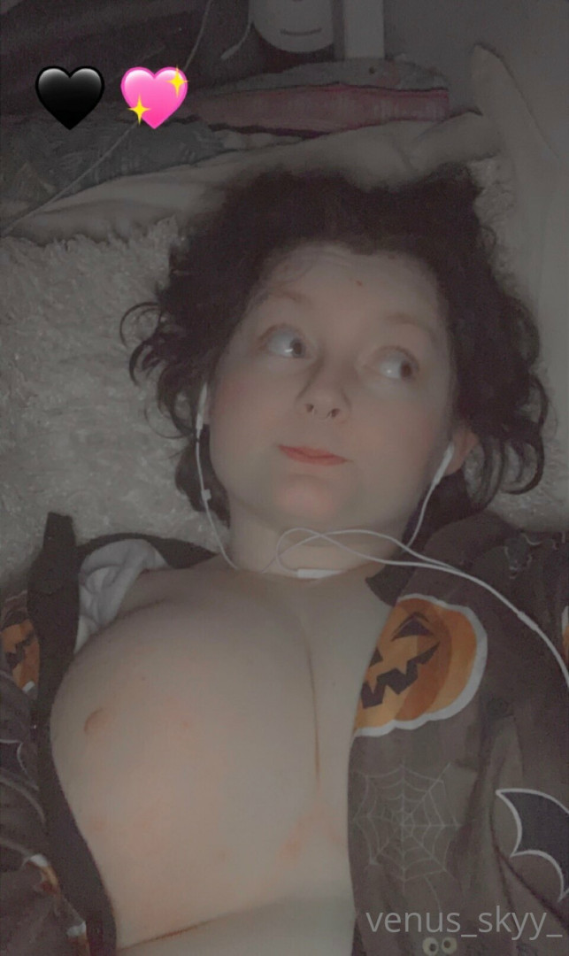 Photo by venus_skyy published on May 12,2023 20:20:11 - BestThots