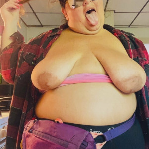 thepigqueenx #2182372