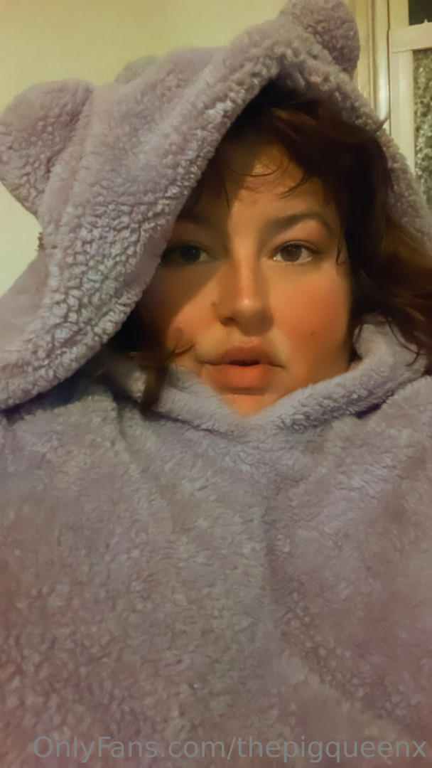 Photo by thepigqueenx published on July 2,2023 05:09:22 - BestThots