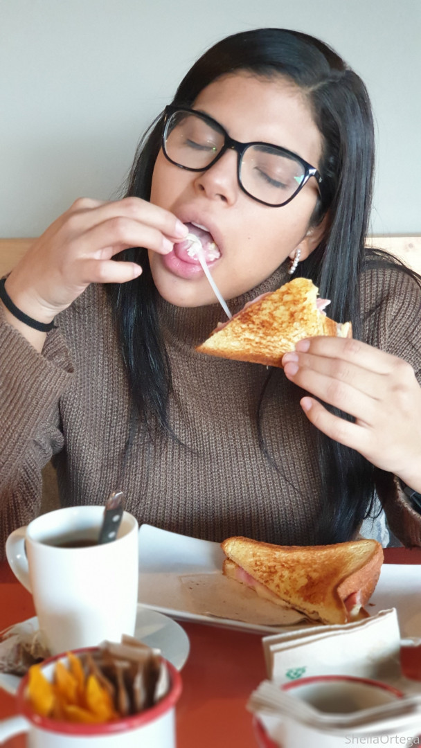 Photo by sheilaortegaoff published on October 16,2023 14:21:17 - BestThots