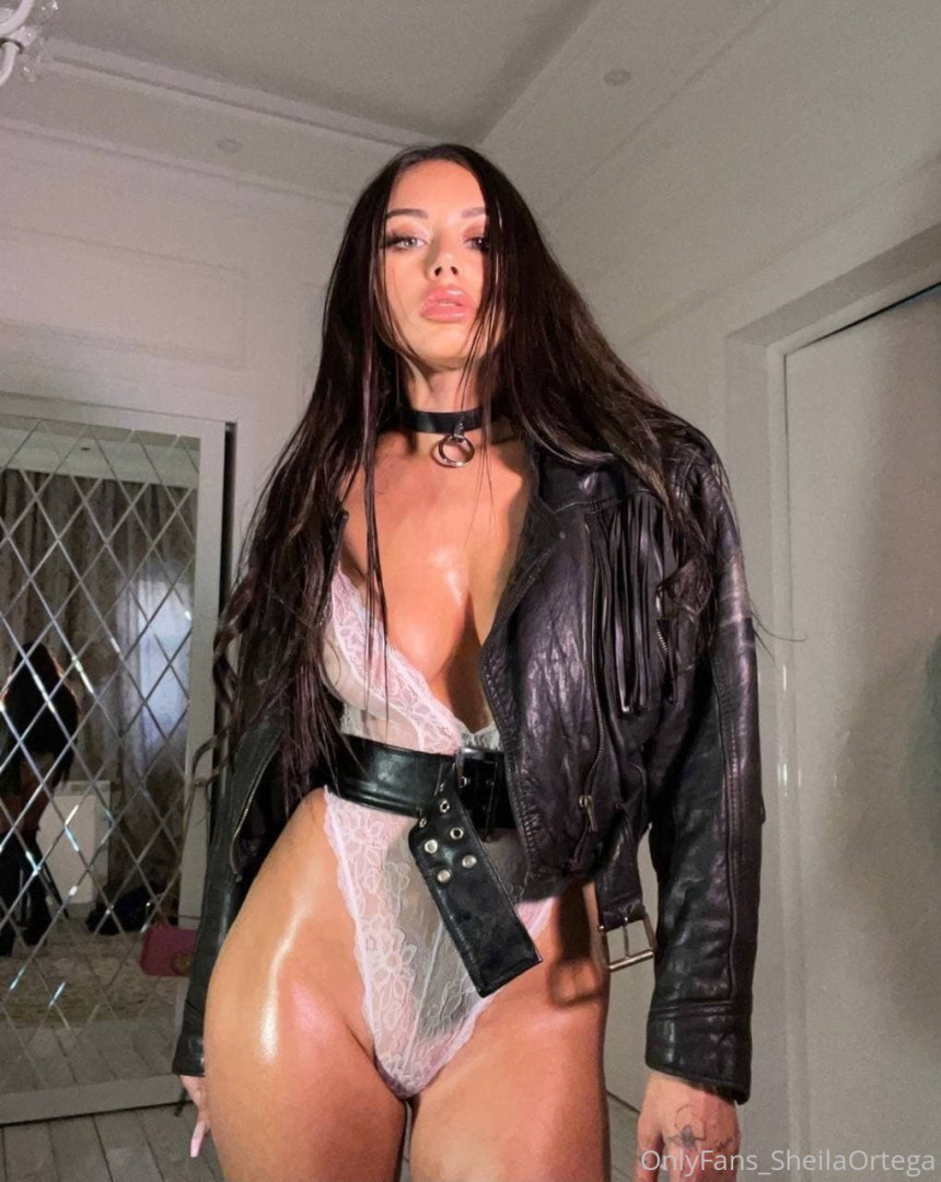 Photo by sheilaortegaoff published on October 16,2023 14:22:42 - BestThots