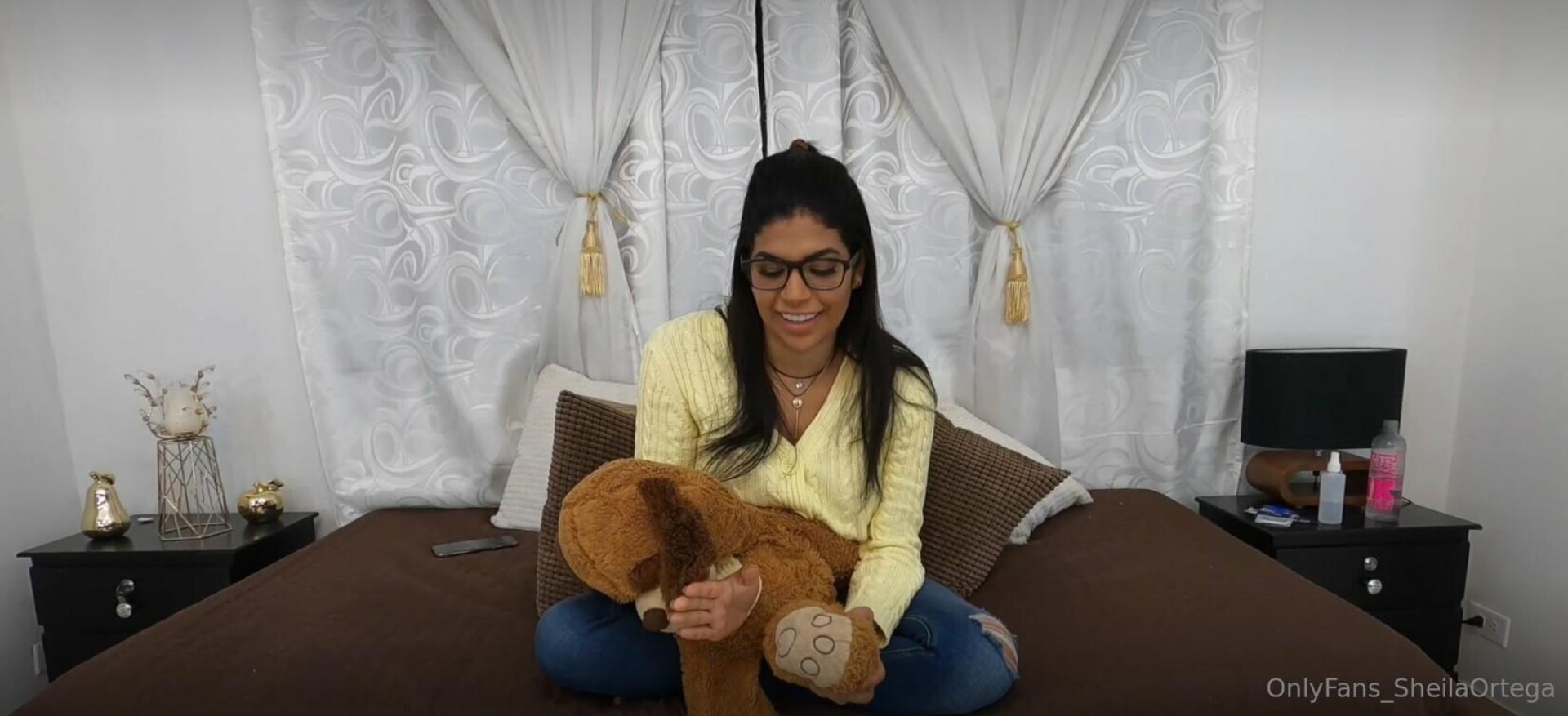 Photo by sheilaortegaoff published on October 16,2023 14:38:09 - BestThots