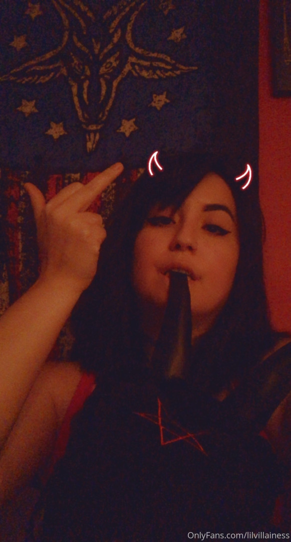 Photo by succubuskutie published on October 13,2023 03:39:20 - BestThots