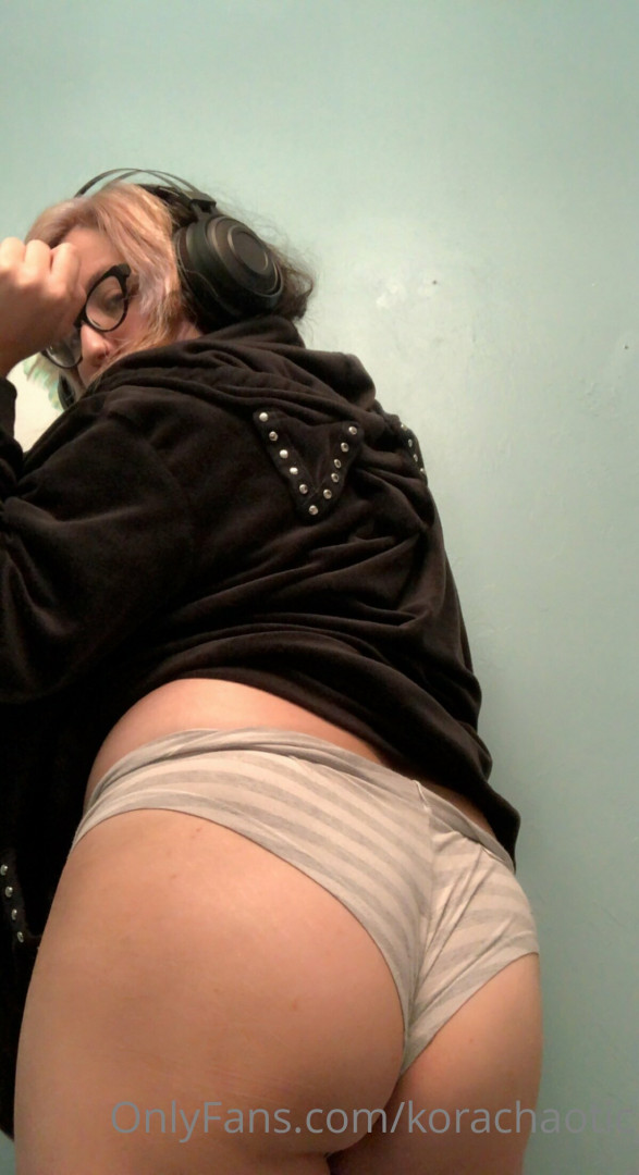 Photo by succubuskutie published on October 13,2023 04:58:15 - BestThots