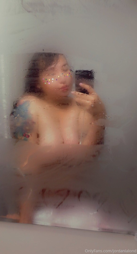 Photo by vipjordanlalond published on May 16,2023 05:11:05 - BestThots