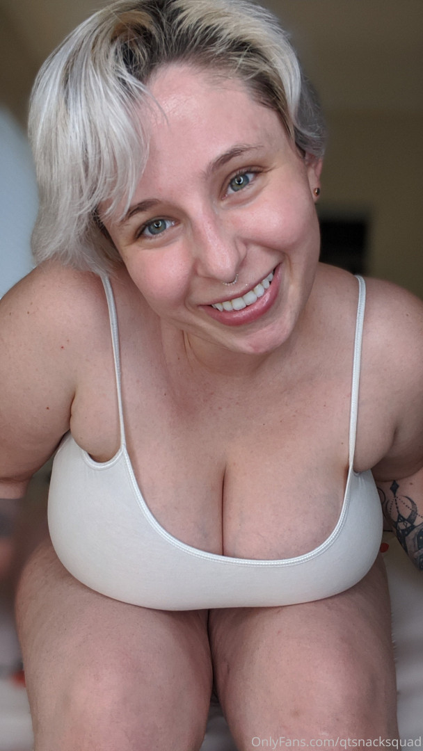 Photo by qtsnacksquad published on July 25,2023 06:30:59 - BestThots