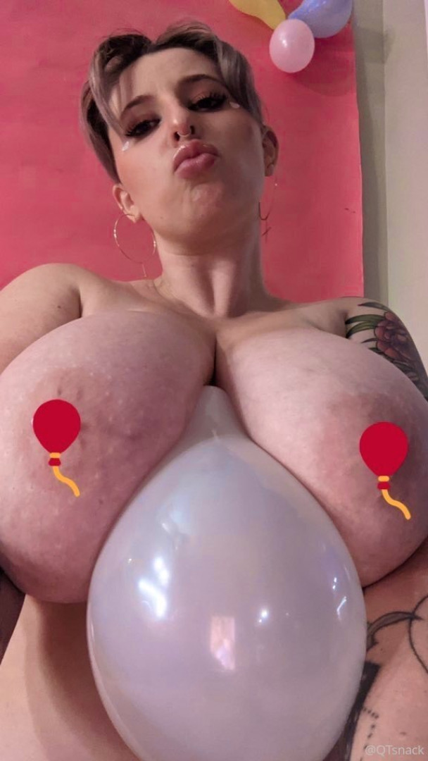 Photo by qtsnacksquad published on July 25,2023 06:39:27 - BestThots