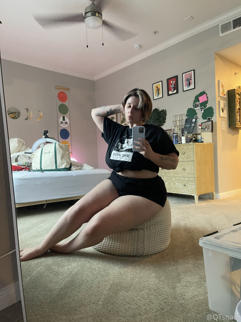 Photo by qtsnacksquad published on July 25,2023 06:45:02 - BestThots