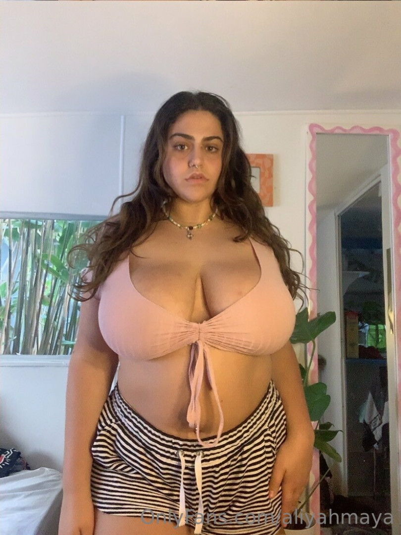 Photo by aliyahmaya published on October 14,2023 06:17:14 - BestThots