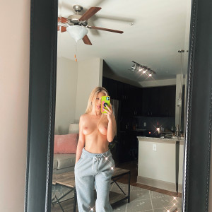 bl0ndebaddie #1207395