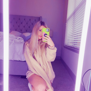 bl0ndebaddie #1207403