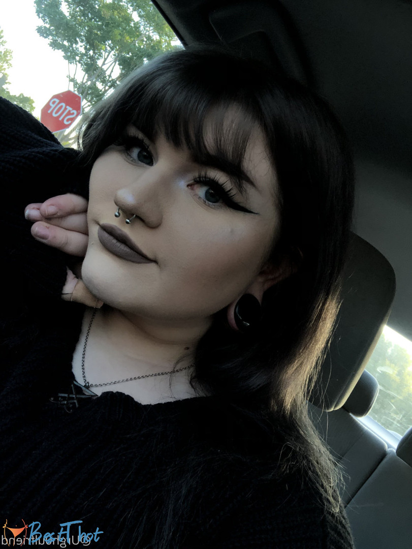 Photo by sxtxnsharlot published on December 16,2024 19:04:40 - BestThots