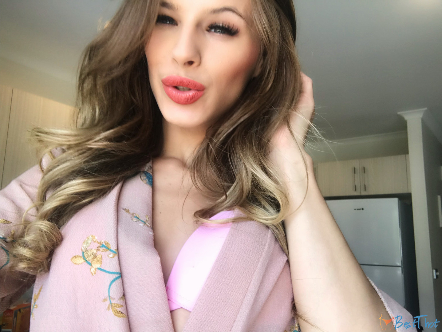 Photo by xojillianjanson published on December 20,2024 17:07:06 - BestThots