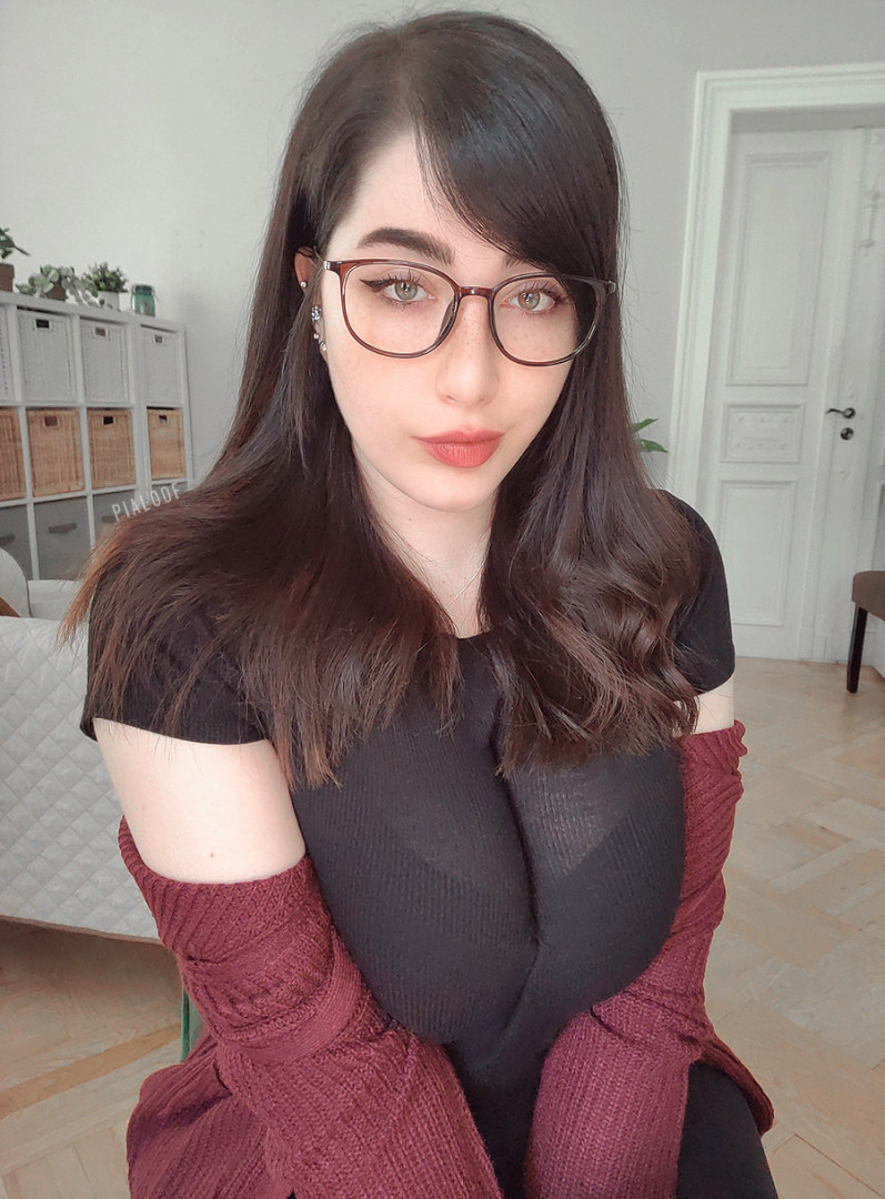 Photo by pialoof published on July 5,2023 18:02:22 - BestThots