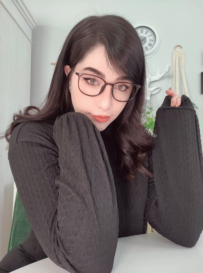 Photo by pialoof published on July 5,2023 18:04:21 - BestThots