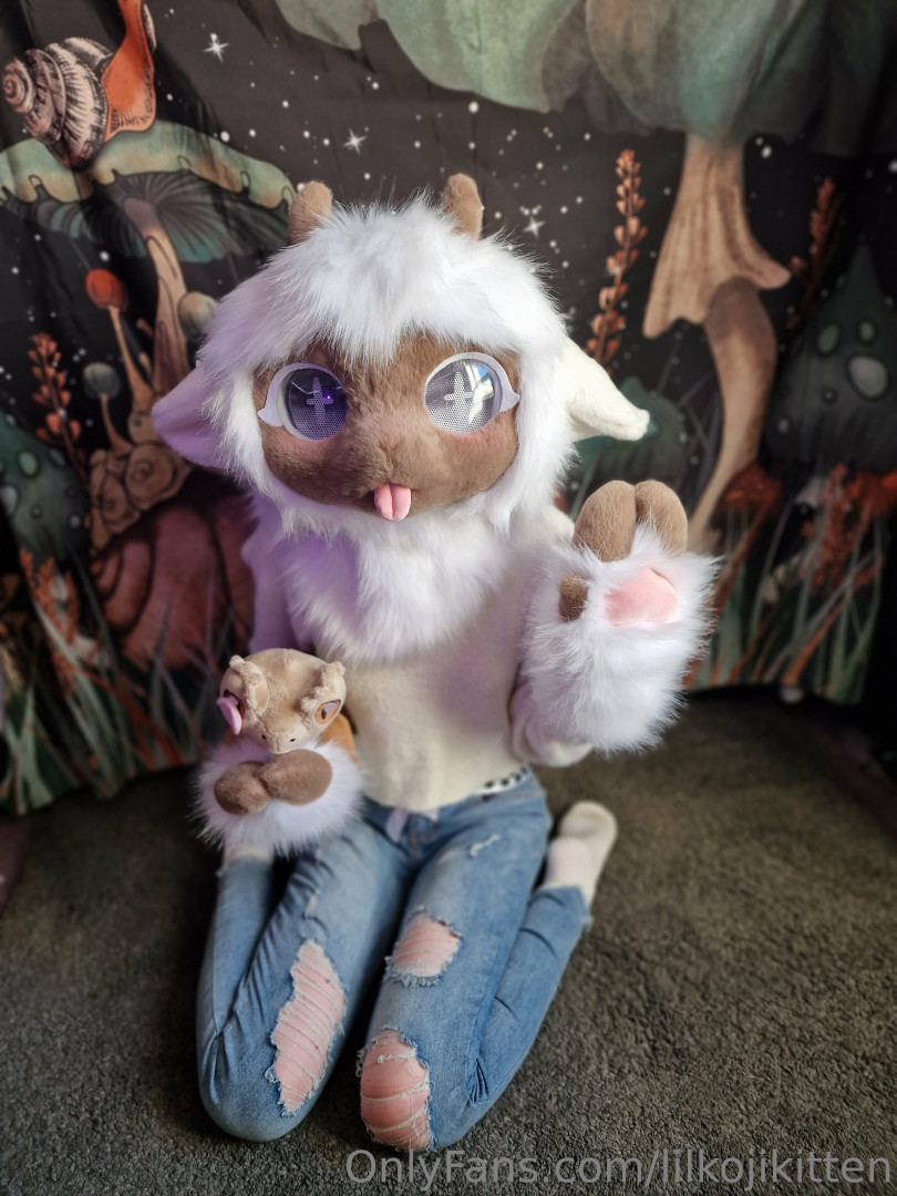 Photo by lilkojikitten published on June 7,2023 21:34:16 - BestThots