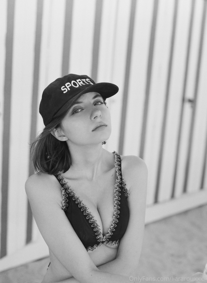 Photo by liararouxxxx published on July 8,2023 16:06:38 - BestThots