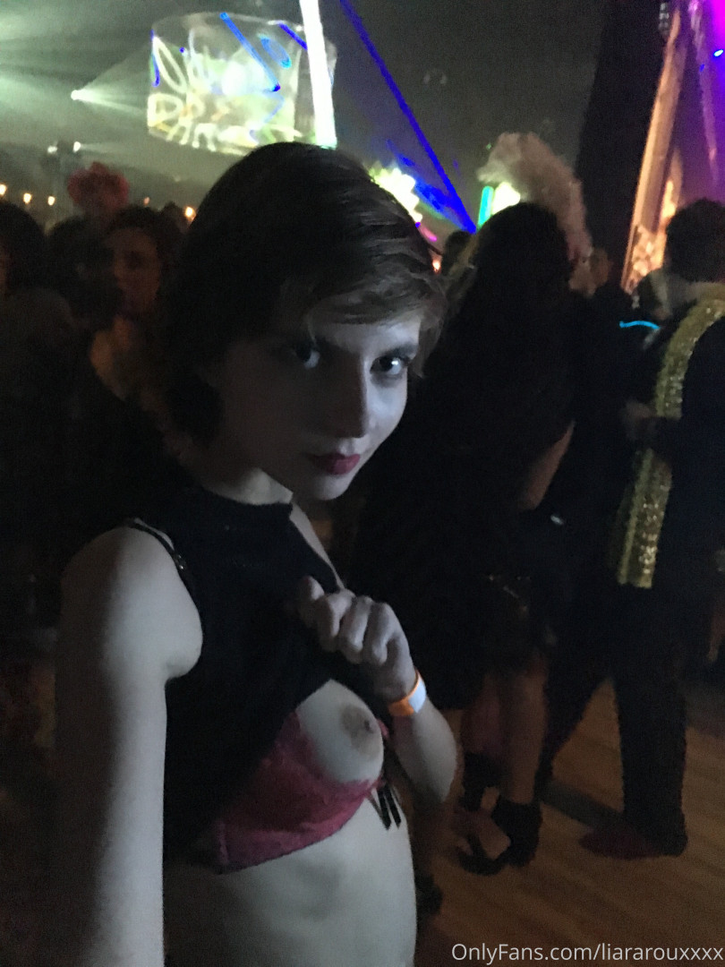 Photo by liararouxxxx published on July 8,2023 16:45:20 - BestThots