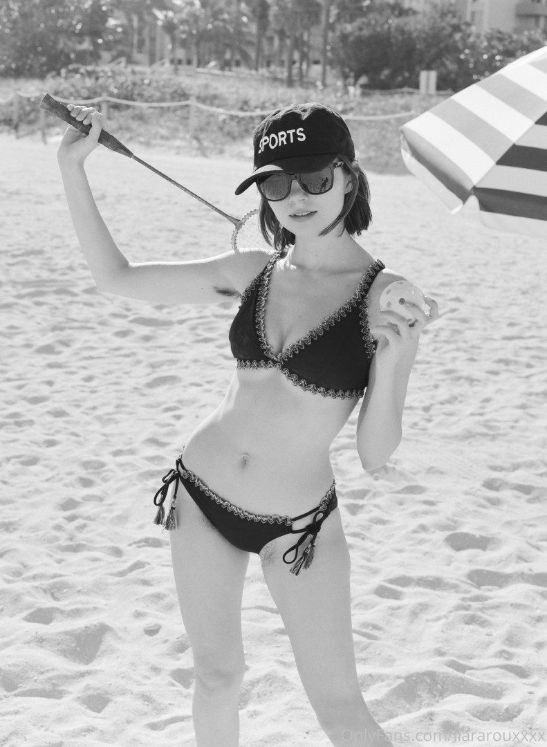 Photo by liararouxxxx published on July 8,2023 16:46:58 - BestThots