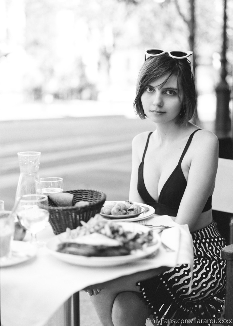 Photo by liararouxxxx published on July 8,2023 16:51:15 - BestThots