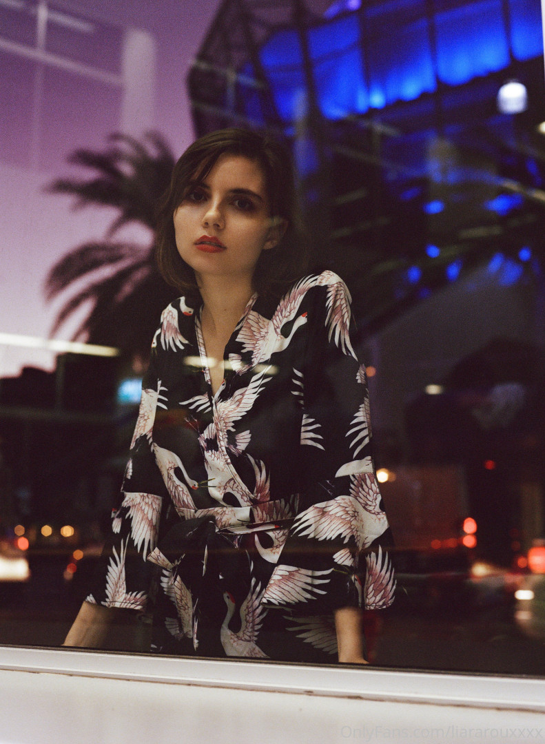 Photo by liararouxxxx published on July 8,2023 16:51:28 - BestThots