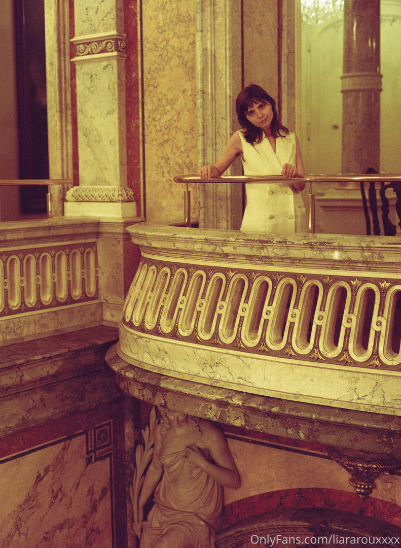 Photo by liararouxxxx published on July 8,2023 16:52:05 - BestThots