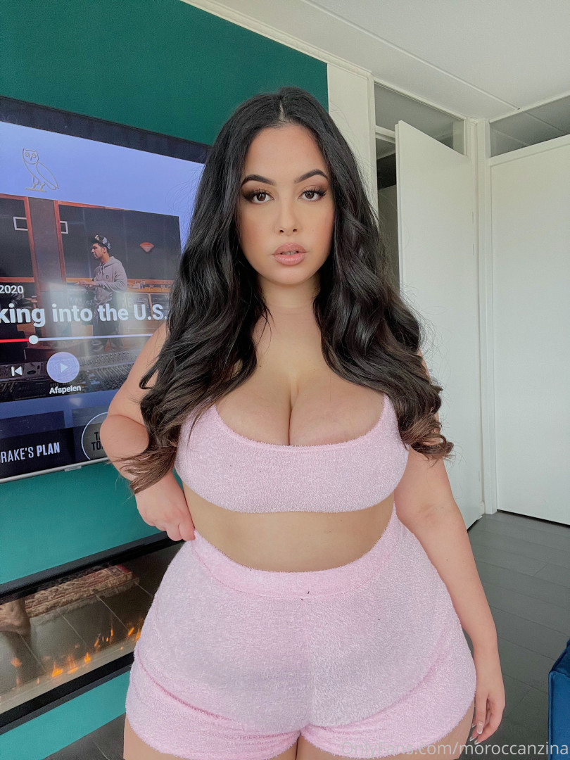 Photo by zinahadid published on May 15,2023 15:10:38 - BestThots