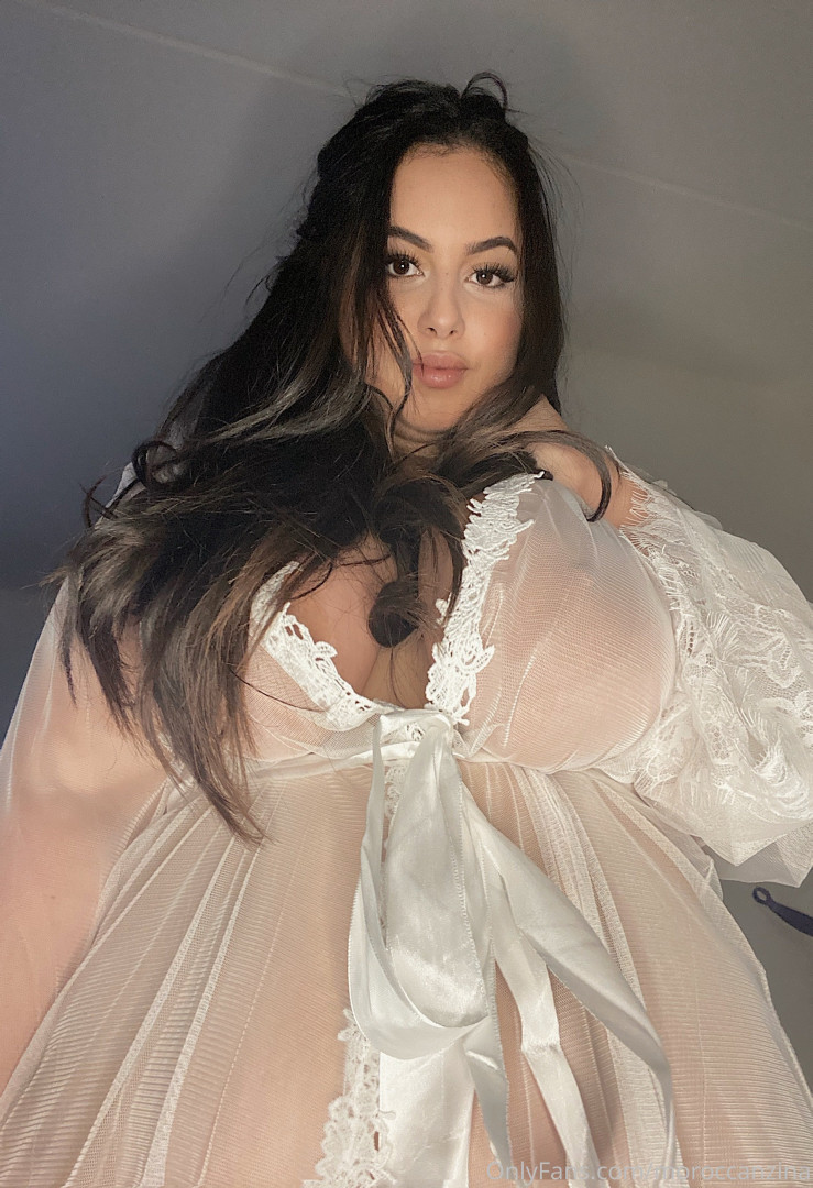 Photo by zinahadid published on May 15,2023 15:18:46 - BestThots