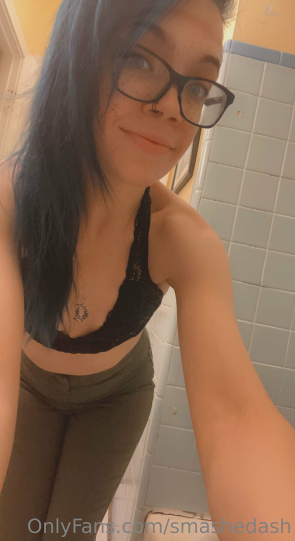 Photo by smashedash published on May 17,2023 21:48:10 - BestThots