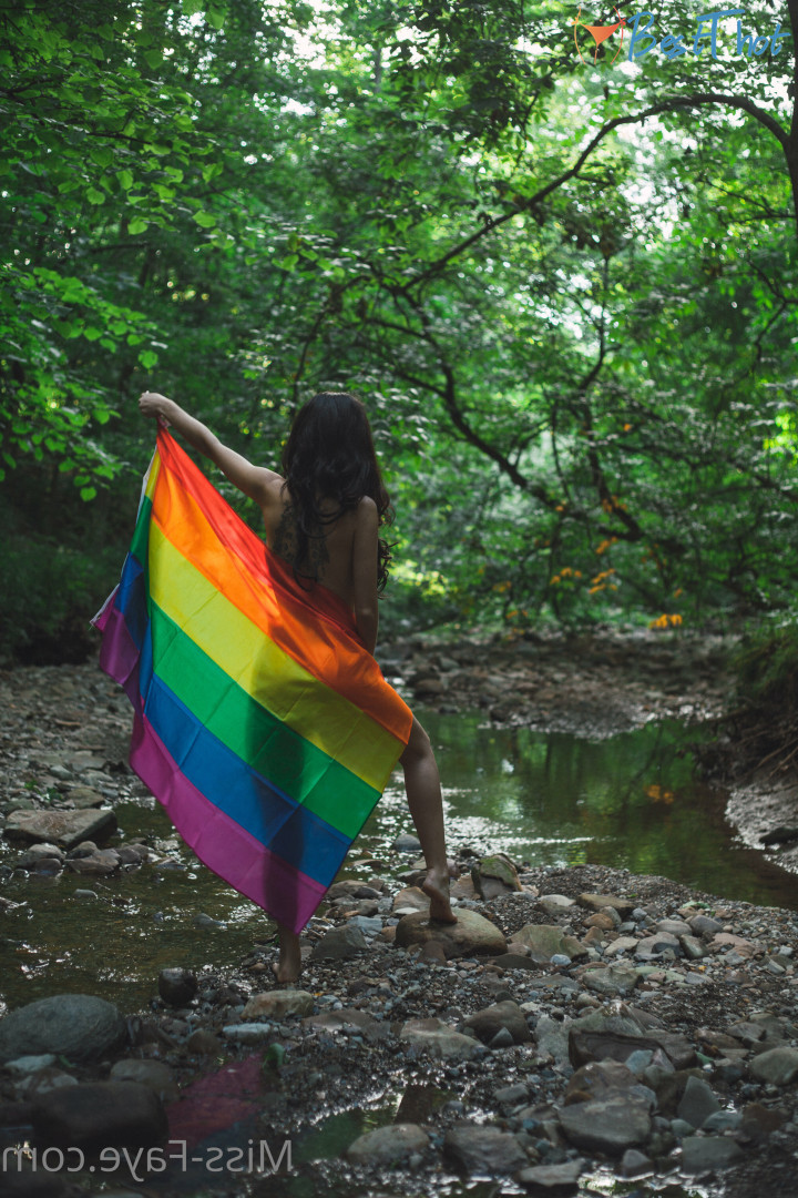 Photo by ohheymissfaye published on December 12,2024 10:01:11 - BestThots