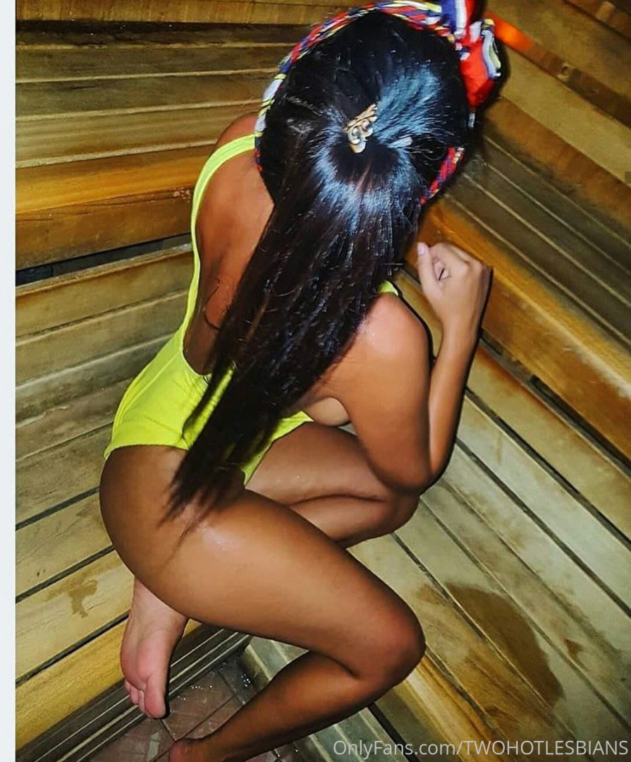 Photo by twohotlesbians published on May 16,2023 13:40:27 - BestThots