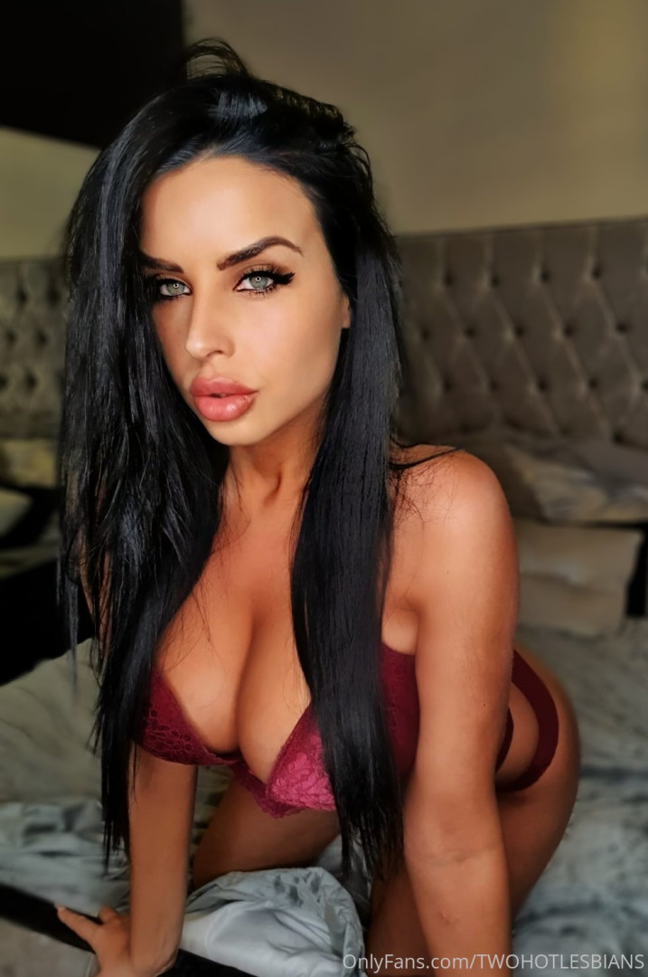 Photo by twohotlesbians published on May 16,2023 13:40:52 - BestThots