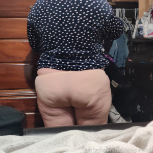sexymilfandhub4f #1580902