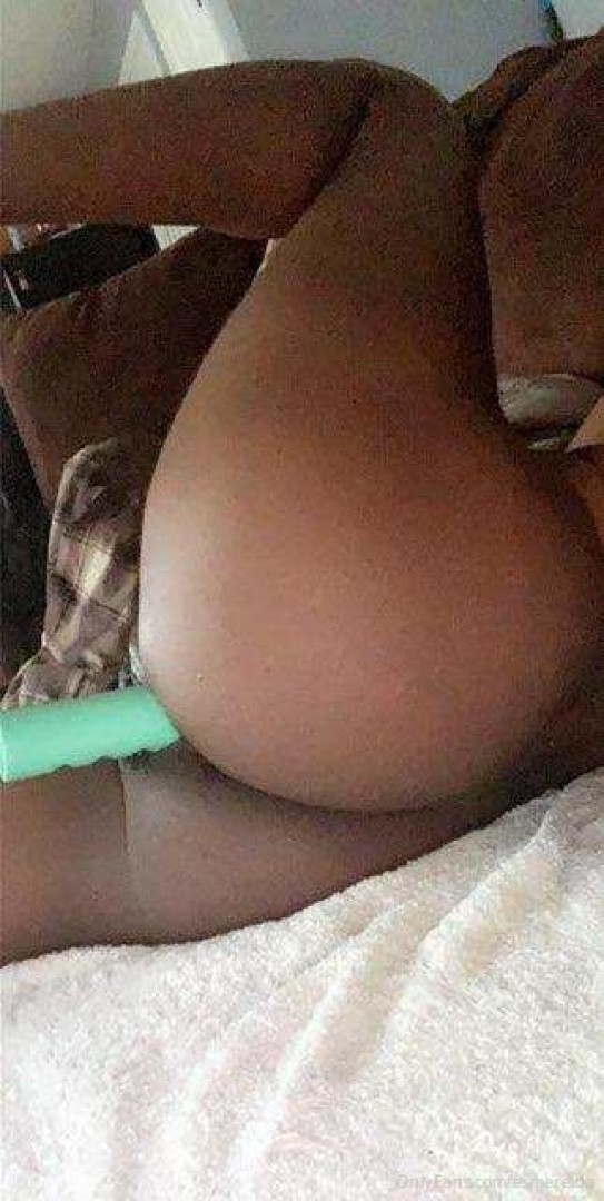 Photo by thequeencleopatra published on May 16,2023 21:43:02 - BestThots