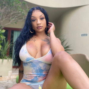 ashleyamor #2675438