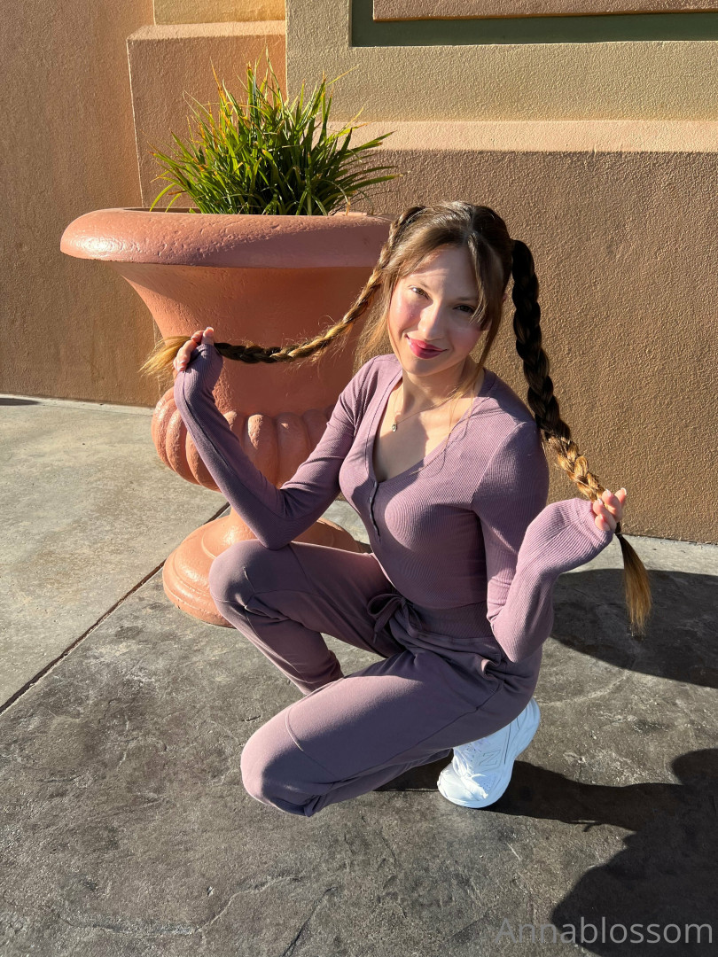 Photo by annablossom published on October 16,2023 23:12:05 - BestThots