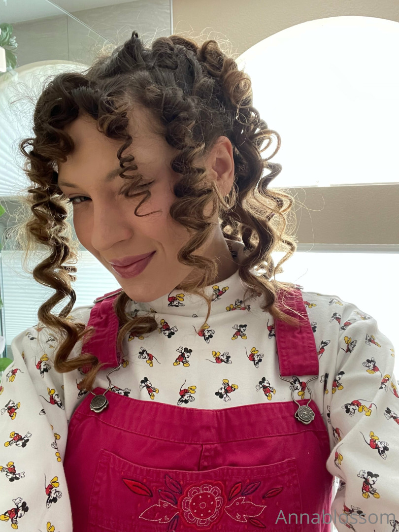 Photo by annablossom published on October 16,2023 23:25:48 - BestThots